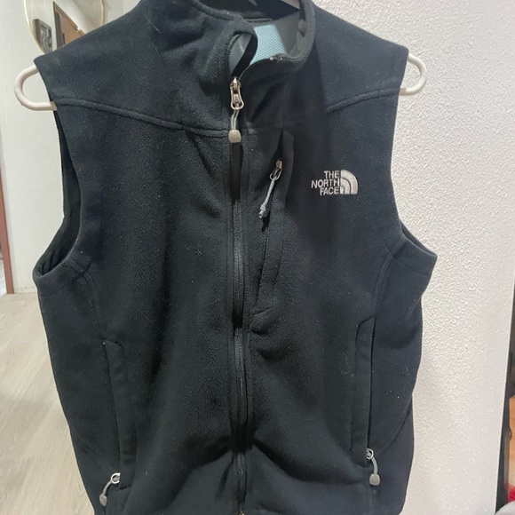 The North Face Black Zip-Up Vest - Picture 1 of 5